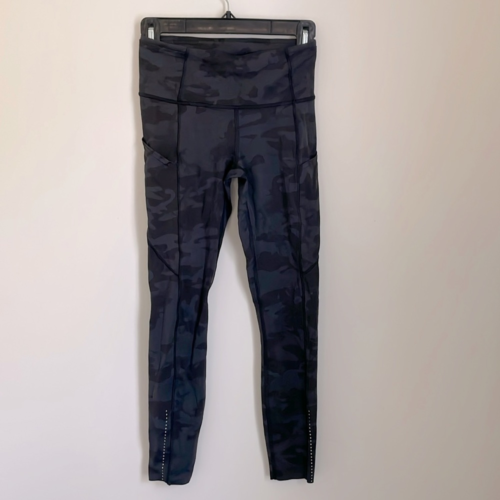 Lululemon Gray Camo Print Leggings